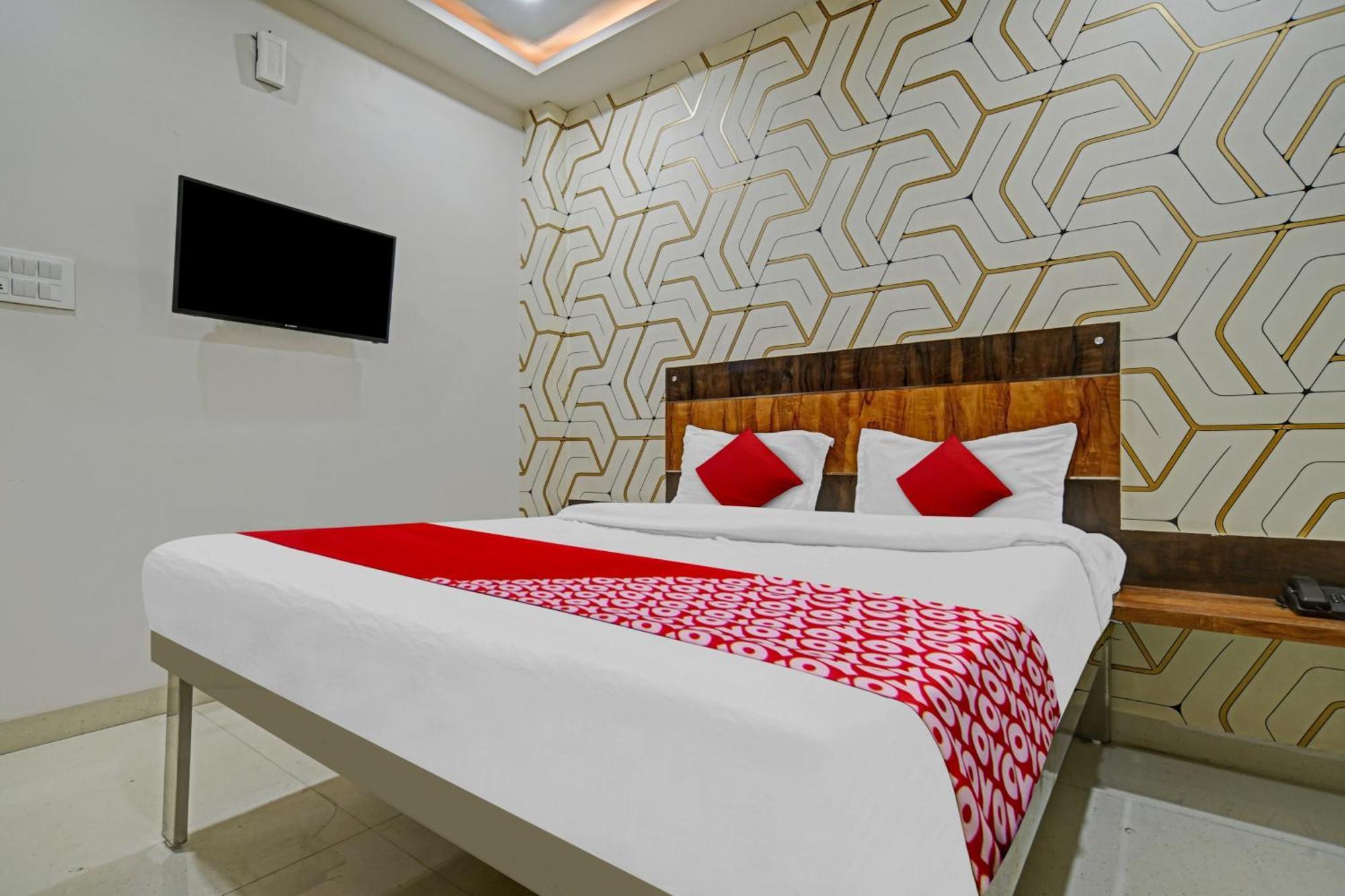 Hotel O Blue Wings Индаур Экстерьер фото