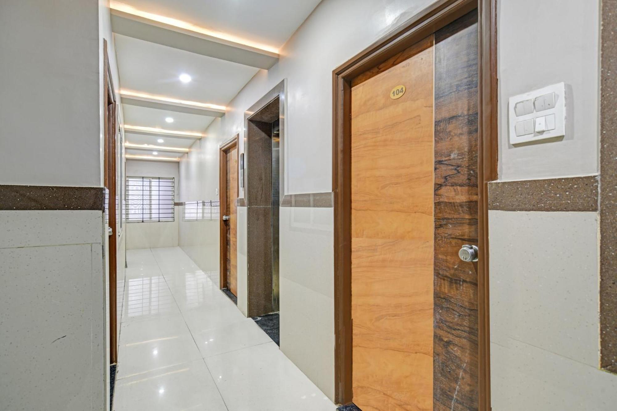 Hotel O Blue Wings Индаур Экстерьер фото